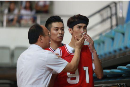 《艺体能》状况百出 周柏豪张阳阳接连受伤