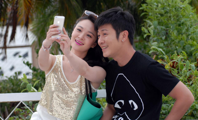 《亲密的搭档》上演女追男 大尺度引热议