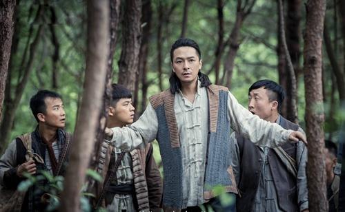 复仇+跨界 朱雨辰开启霸屏模式挑战形象反差