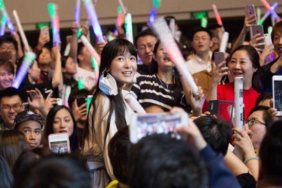 最佳前任莫文蔚情商高 她竟是被张国荣吻过的人