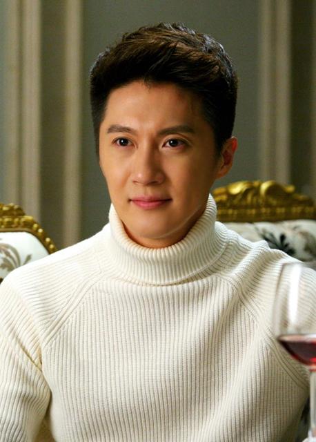 迟帅新剧领衔初冬时尚 尽显气质暖男范儿