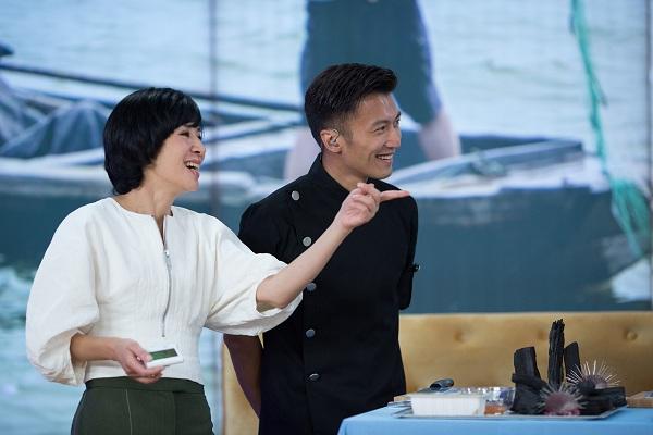 美食家点赞谢霆锋 吴君如神补刀：霆锋就是硬！