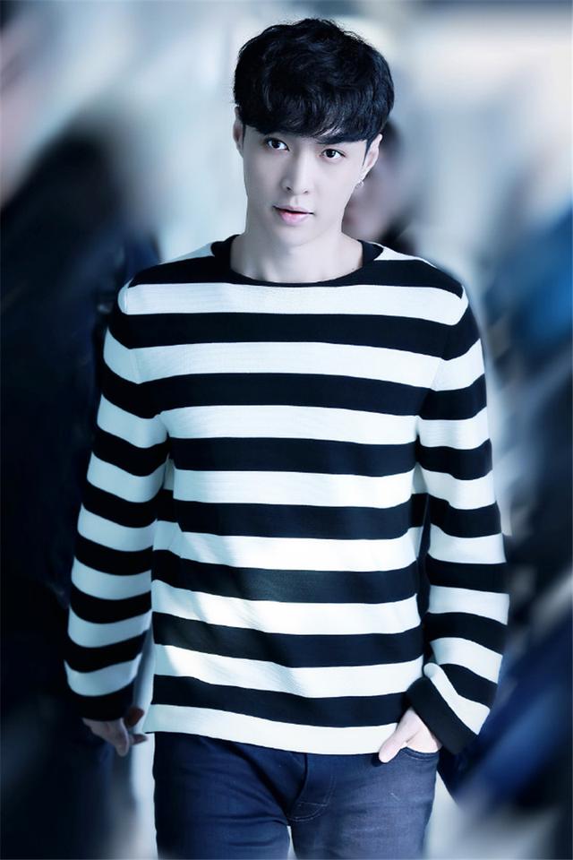 《求婚大作战》上海开机 张艺兴陈都灵组校园CP