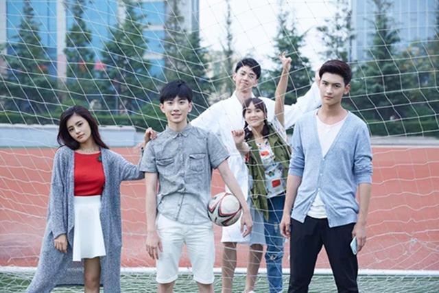 钟正演绎《栀子花开2016》 义气变身背锅侠  