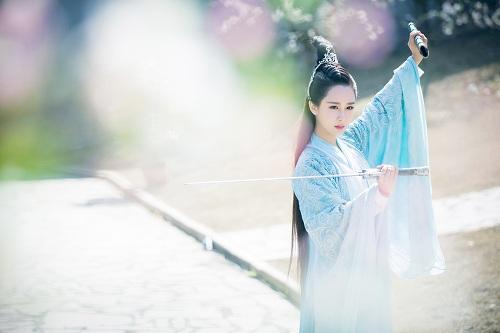 《青云志》杨紫被捧“戏精” 是童星但不是流星