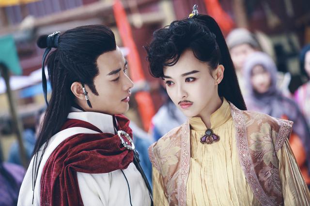 《锦绣未央》开播 罗晋调侃剧组扣吃面不给卤