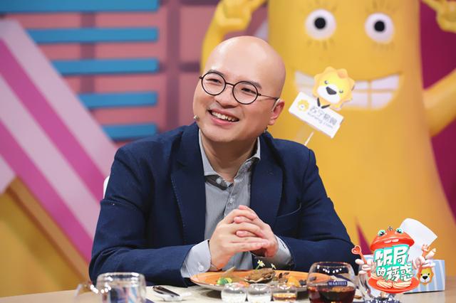 叫兽《饭局》表白王思聪:愿意为他成为双性恋