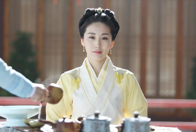 《锦绣未央》卫视热播 周美毅唐嫣开互殴模式