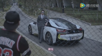 跟网页对话，靠肾发家，给这部网剧的脑洞跪了