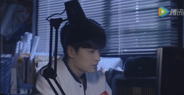 跟网页对话，靠肾发家，给这部网剧的脑洞跪了