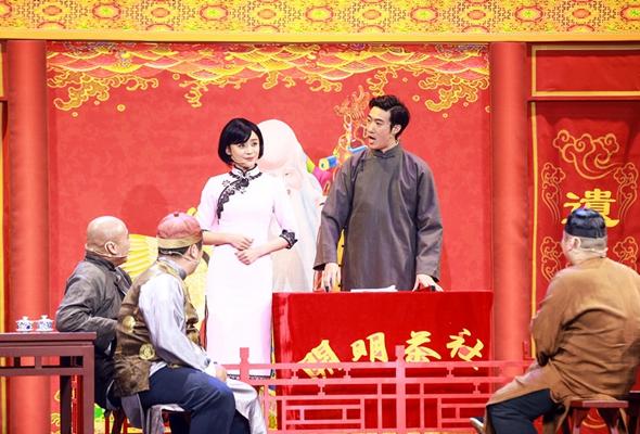 相声学徒袁姗姗当捧哏！郭德纲直言了不得