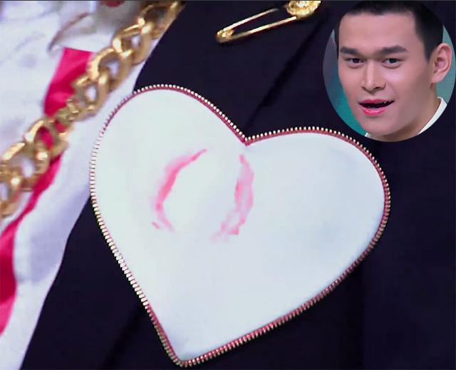 明星衣橱的打开方式太多，只有这一种我服！