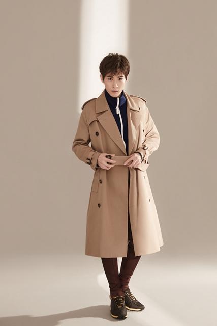 《进击吧闪电》热拍中 吴昊泽为戏苦练击剑