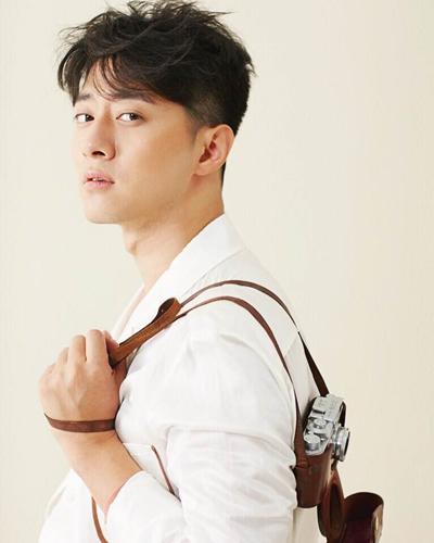 《放弃我抓紧我》将播 郭家豪再展喜剧天赋