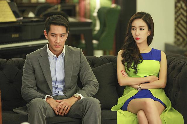 娄艺潇《爱情珠宝》 调侃“应拿两份片酬”