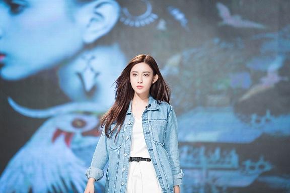 《一年级》孟子义刘畅喜相逢“情侣”变师生