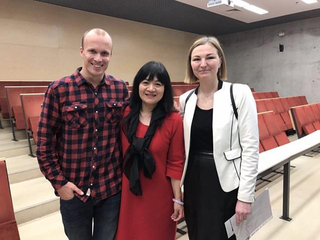 金牌编剧王丽萍海外两地演讲 讲好中国故事