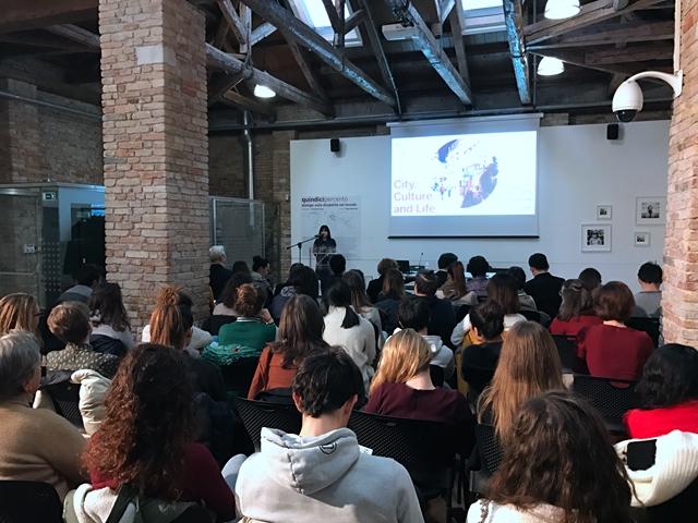 金牌编剧王丽萍海外两地演讲 讲好中国故事