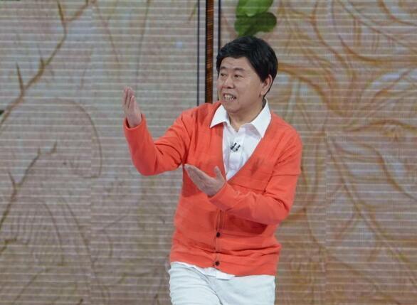 专访潘长江:春晚肯定搭蔡明,她选择我挺聪明