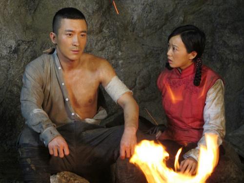 《淬火成钢》央一热播 张铎演绎憨小子被追记