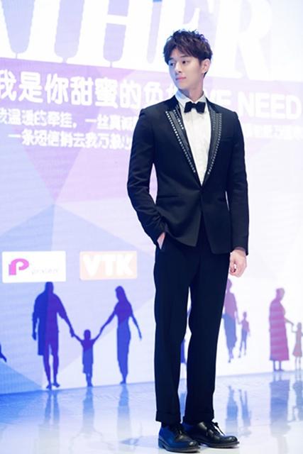 《放弃我抓紧我》热播 陈乔恩张轩睿大秀姐弟情