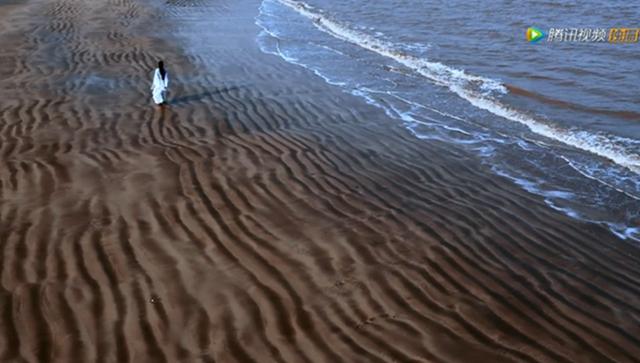 《青云志2》鬼厉霸气上线 李易峰造型高冷妖娆