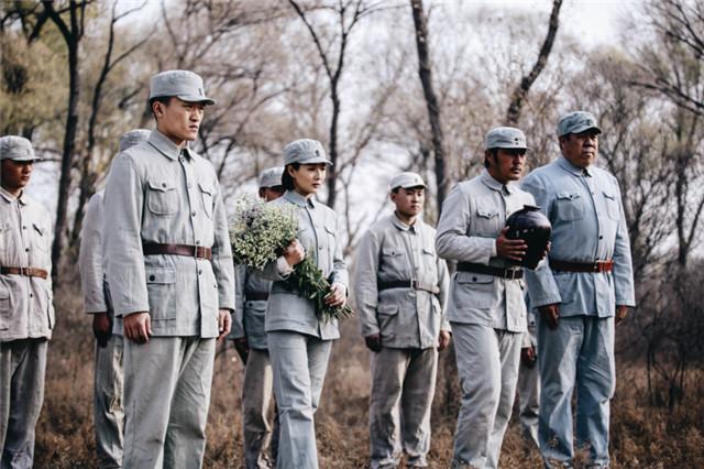 姜寒《野火》顺利杀青 热血青年赤子之心