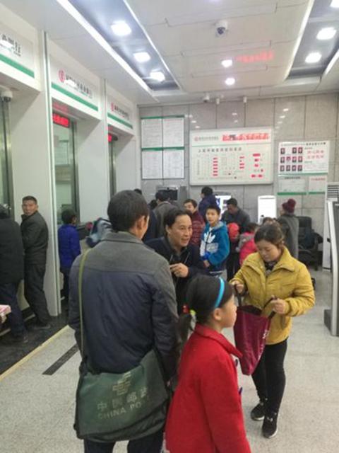 小戏骨《白蛇传》法海带着白素贞山里“修炼”