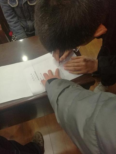 小戏骨《白蛇传》法海带着白素贞山里“修炼”