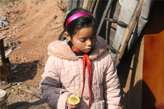 小戏骨《白蛇传》法海带着白素贞山里“修炼”