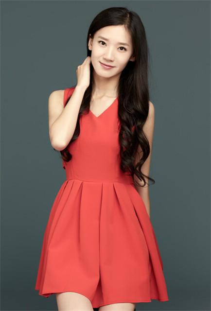 《卿本佳人》首播 影视新人闫文君备受关注