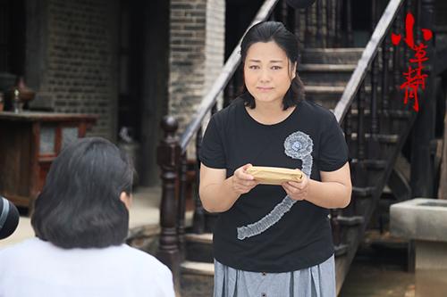 《小草青青》唤醒怀旧记忆 王茜华领衔励志经典