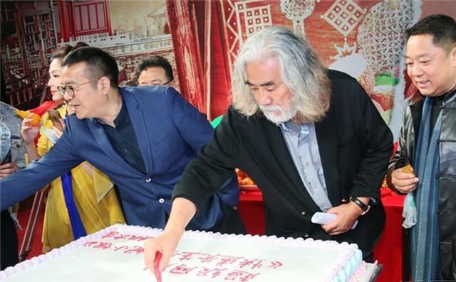 张纪中《快递先生与贵妃小姐》 侍宣如PK张锦程