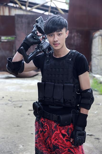 施柏宇《电竞纪元》热播 初出茅庐圈粉大批迷妹