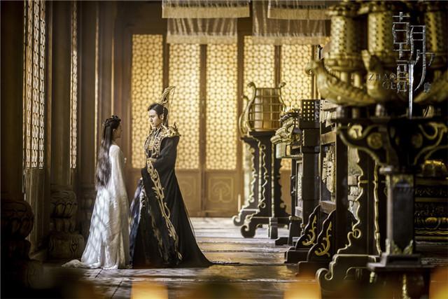 古装男神回归!《朝歌》张哲瀚成三亿巨制男主