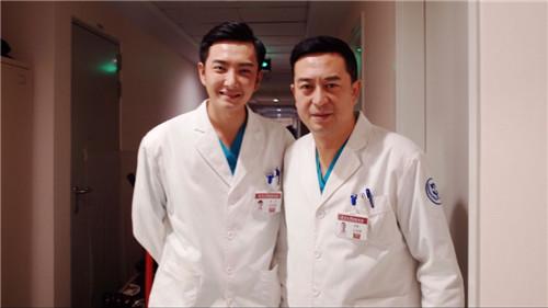 《少年》到《急诊科医生》启杰刷新颜值新高度