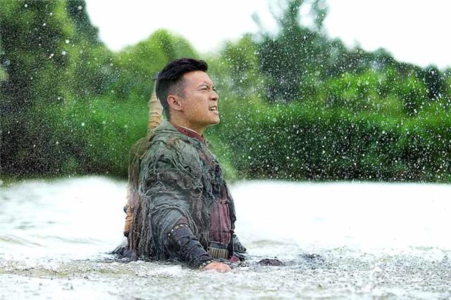 《绝地枪王2》热播 徐洪浩“炮神”变“枪王”