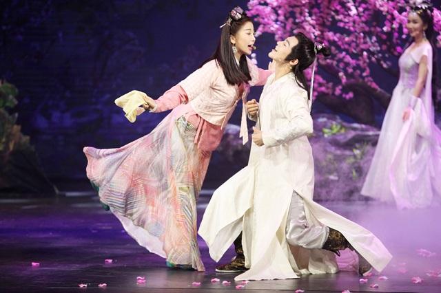 高甜反转！《一年级》 赵志伟甜蜜告白虞书欣