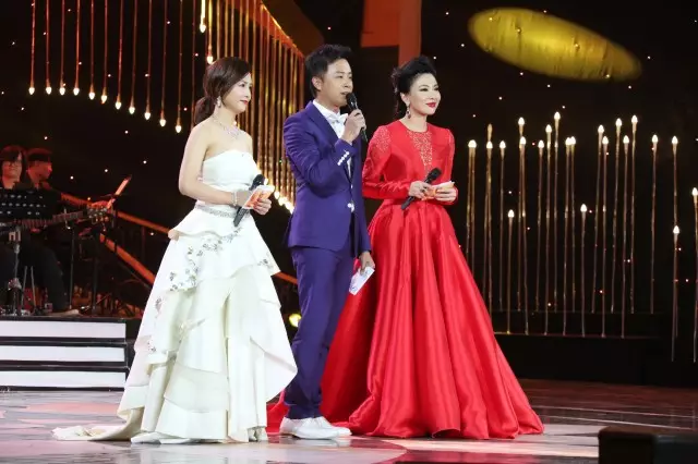 “南方盛典”斯琴高娃、张国强等国剧人齐现身