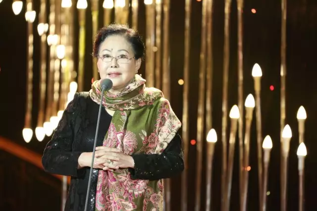 “南方盛典”斯琴高娃、张国强等国剧人齐现身