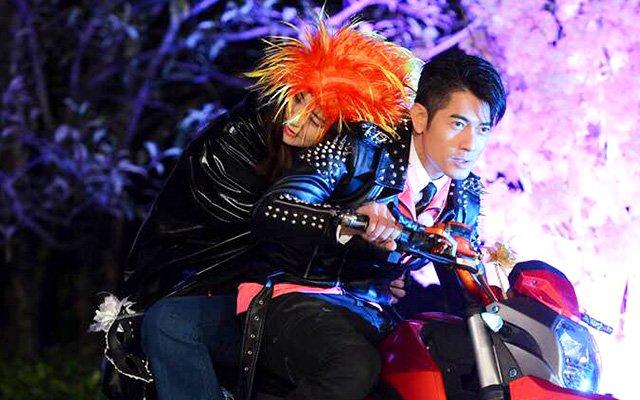 王源《王牌》模仿宋小宝,还跳了经典“鬼步”