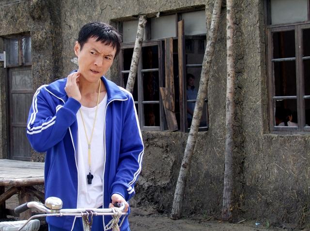 电视剧《青谷子》喜获丰收 演员王往赴疆献爱