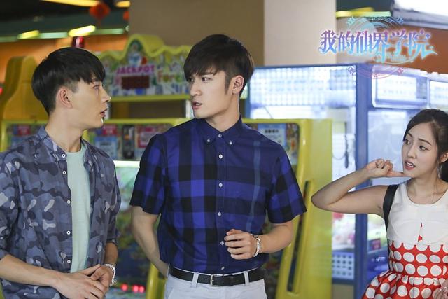 刘海宽“仙界”时尚爆表 古装现代装两相宜