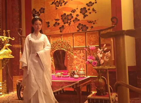 电视剧《独孤天下》杀青 演员崔取取演晴儿