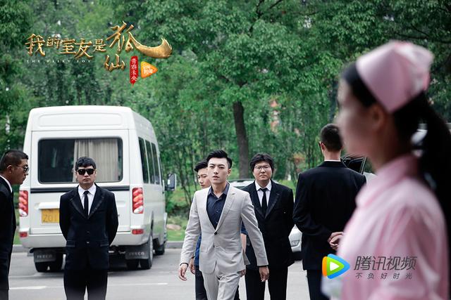 周星驰《美人鱼》执行团队新作 最美男狐成室友