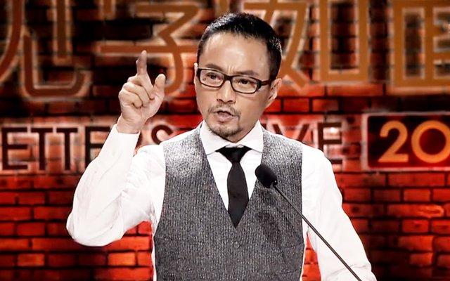 小“吴亦凡”单身家庭身份被嫌弃 母亲护子冲上台