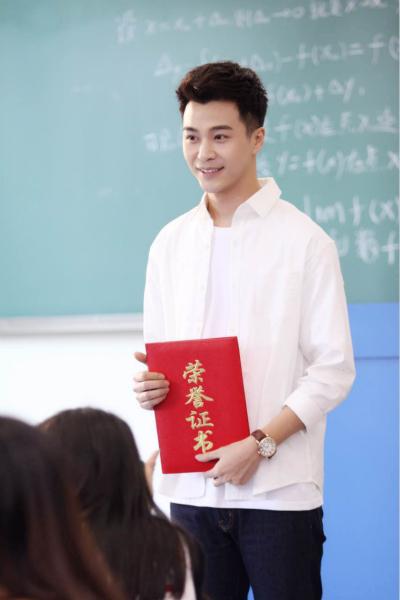 孟瑞《南北兄弟》挑梁男一号 出演学霸无压力