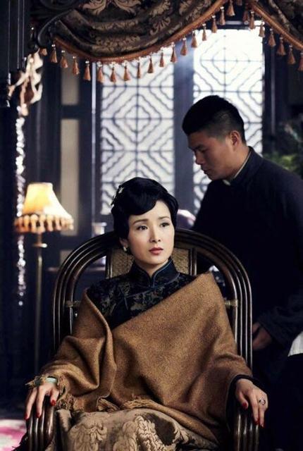 电视剧《南京爱情》开播 黄曼秦淮河畔陷深情