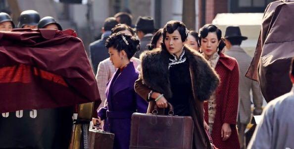 电视剧《南京爱情》开播 黄曼秦淮河畔陷深情