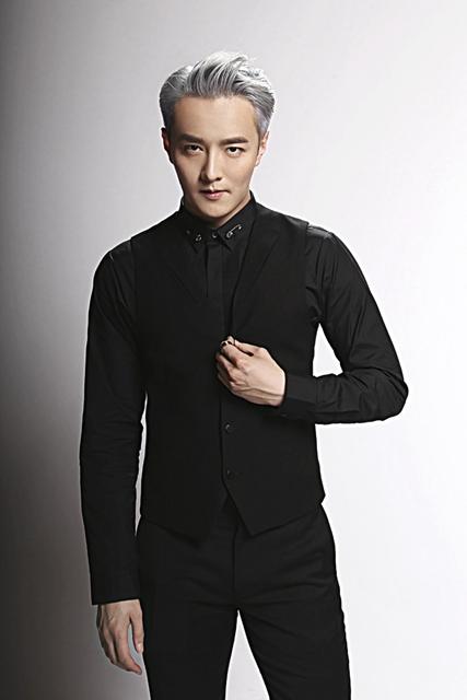 初俊辰《云巅之上》给袁姗姗张哲瀚做教学示范